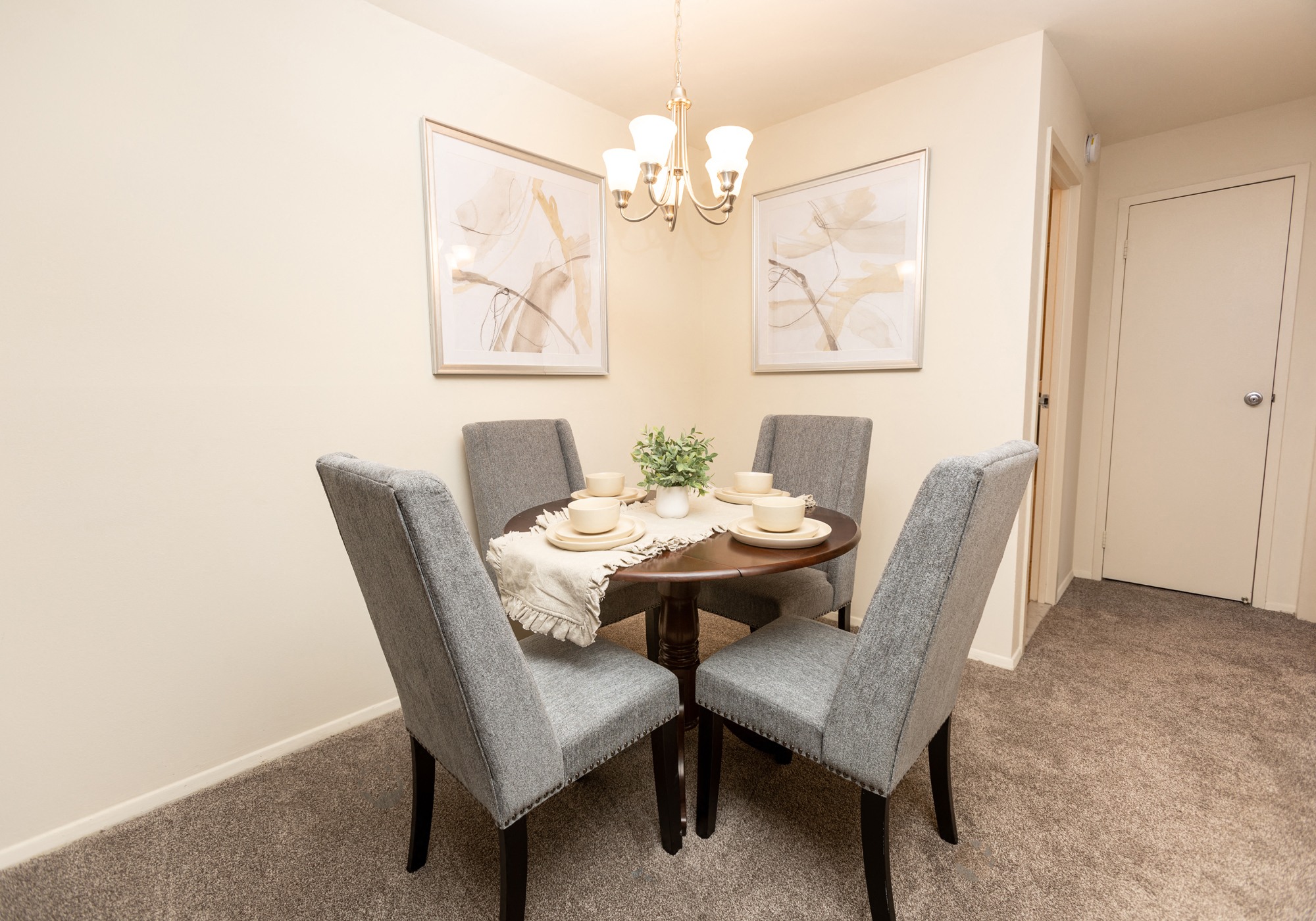 Dining room at Seminary Roundtop in Lutherville-Timonium
